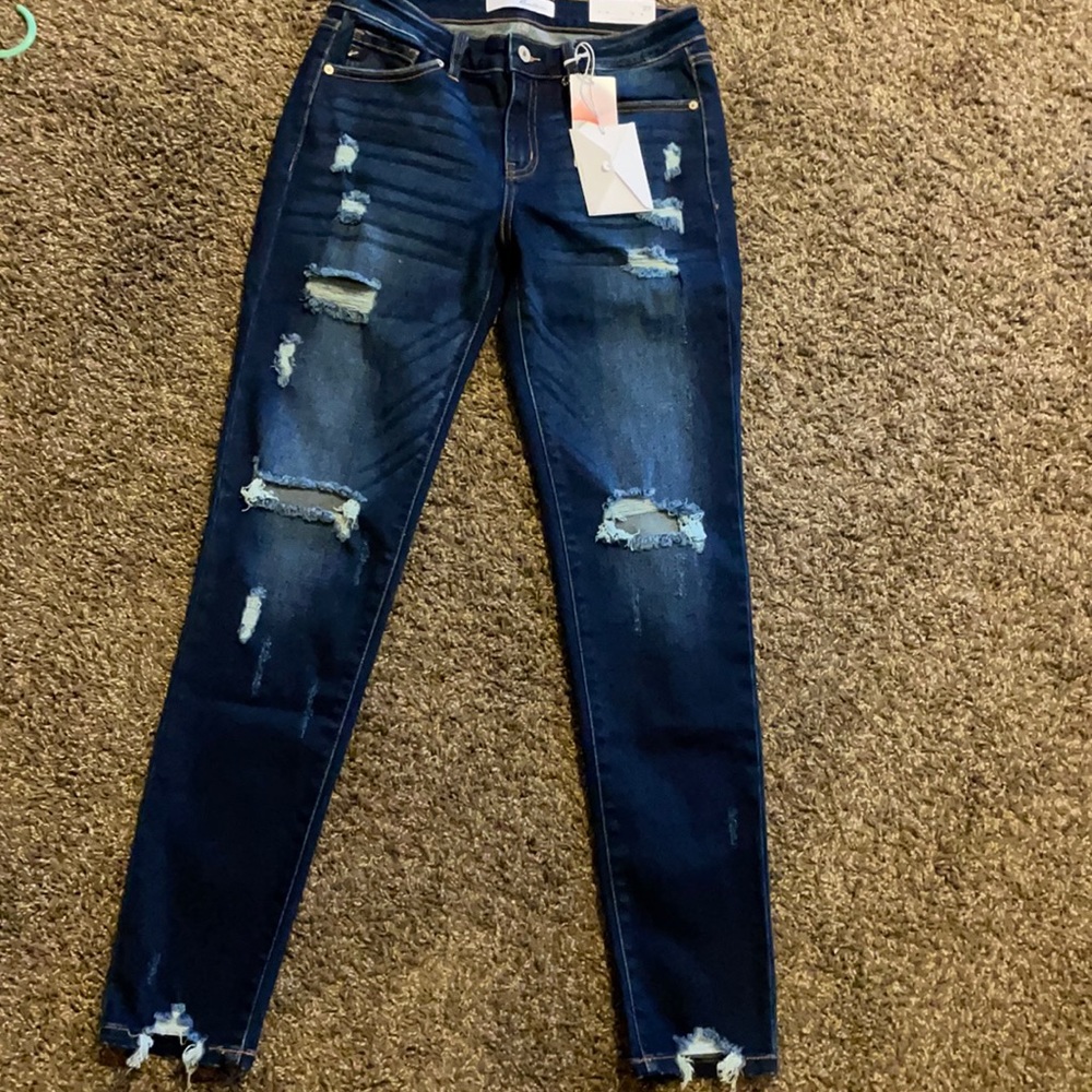Size 7/27 kancan dark blue jeans